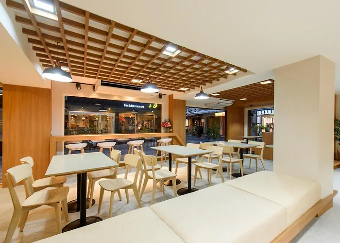 豪华水门酒店