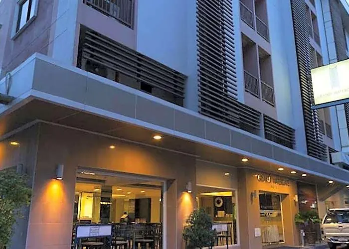 豪华水门酒店 酒店