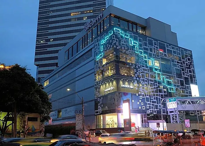 豪华水门酒店 3* 曼谷